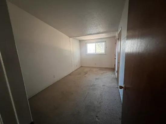 1152 E Drummond Ave property photo